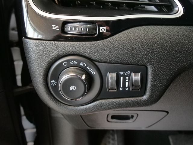 2021 Jeep Cherokee Altitude