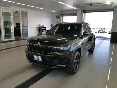 2024 Jeep Grand Cherokee Altitude
