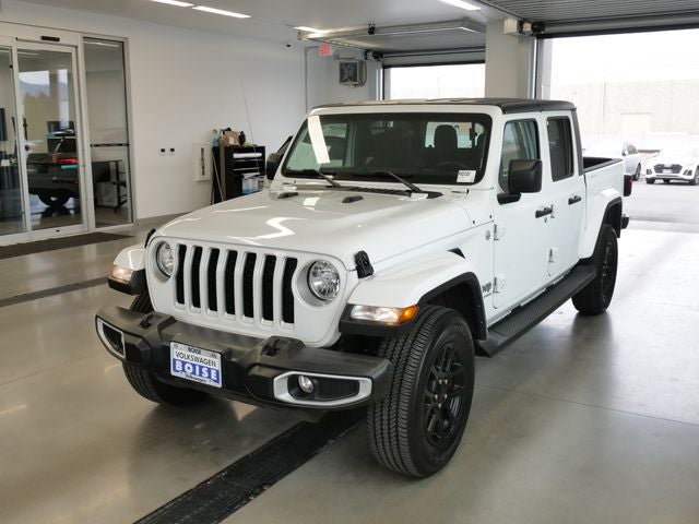 2023 Jeep Gladiator Overland