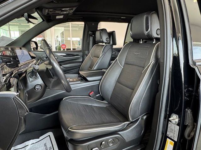 2023 Cadillac Escalade Sport
