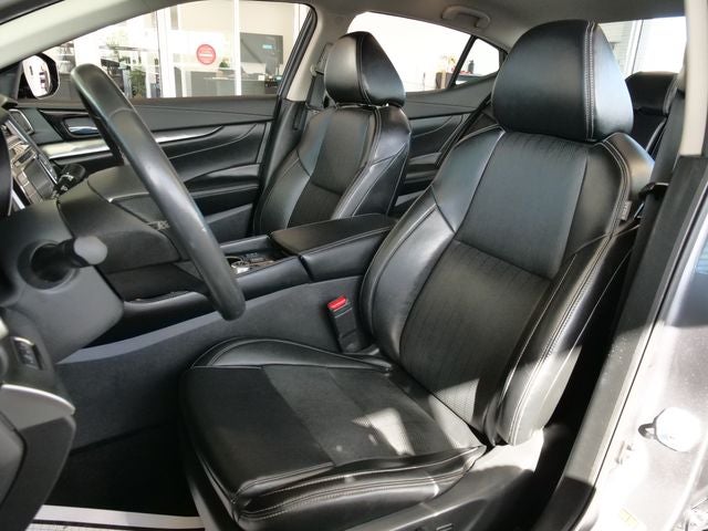 2023 Nissan Maxima SV
