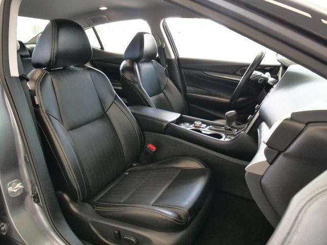 2023 Nissan Maxima SV