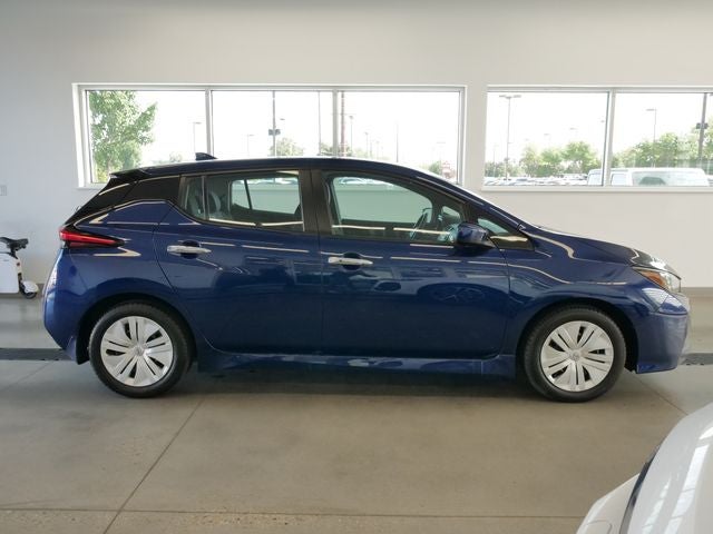 2025 Nissan Leaf S