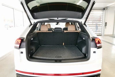 2026 Volkswagen Atlas Cross Sport 2.0T SEL R-Line Black