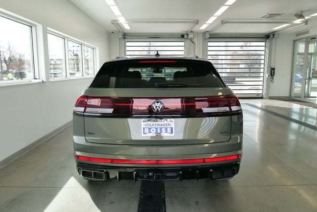 2026 Volkswagen Atlas Cross Sport 2.0T SEL R-Line Black