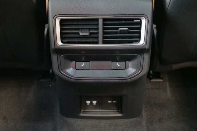 2026 Volkswagen Atlas Cross Sport 2.0T SEL