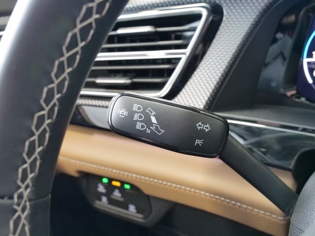 2026 Volkswagen Atlas Cross Sport 2.0T SEL