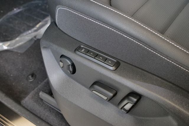 2026 Volkswagen Atlas Cross Sport 2.0T SEL