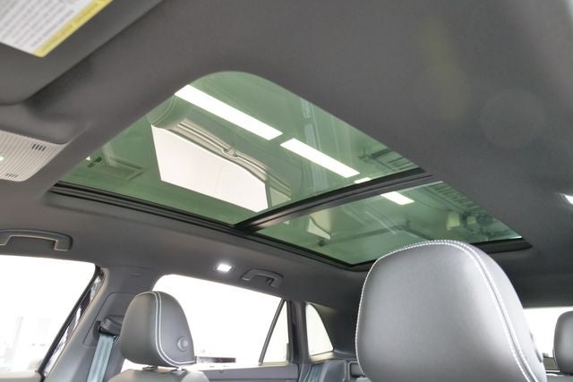 2026 Volkswagen Atlas Cross Sport 2.0T SEL