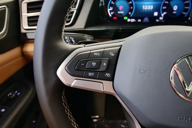 2026 Volkswagen Atlas Cross Sport 2.0T SEL