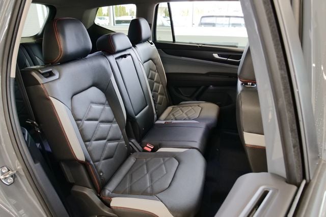 2026 Volkswagen Atlas 2.0T Peak Edition