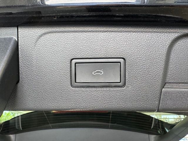 2024 Volkswagen Atlas 2.0T Peak Edition SE w/Technology
