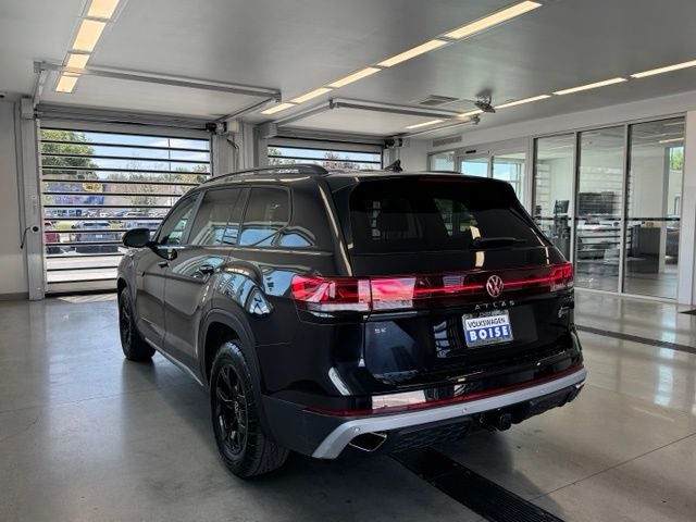 2024 Volkswagen Atlas 2.0T Peak Edition SE w/Technology