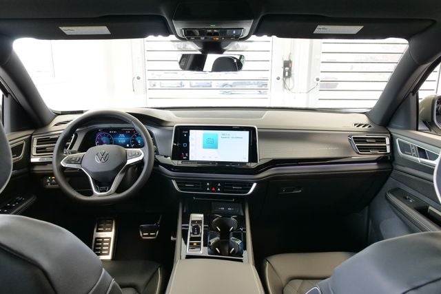 2026 Volkswagen Atlas Cross Sport 2.0T SEL Premium R-Line