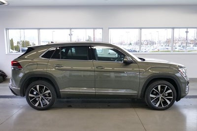 2026 Volkswagen Atlas Cross Sport 2.0T SEL Premium R-Line