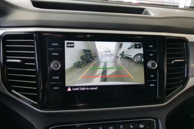 2023 Volkswagen Atlas Cross Sport 3.6L V6 SEL Premium R-Line