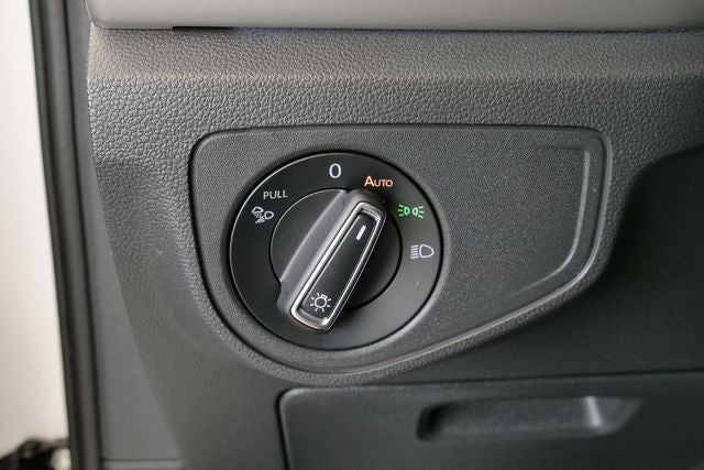 2023 Volkswagen Atlas Cross Sport 3.6L V6 SEL Premium R-Line