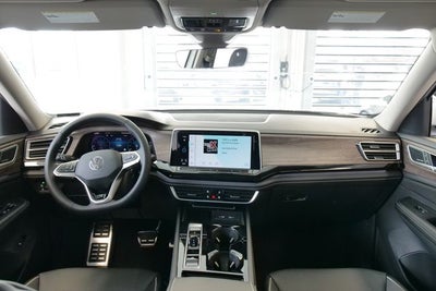 2026 Volkswagen Atlas 2.0T SEL Premium R-Line