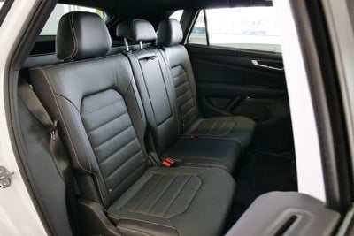 2026 Volkswagen Atlas Cross Sport SE w/Technology