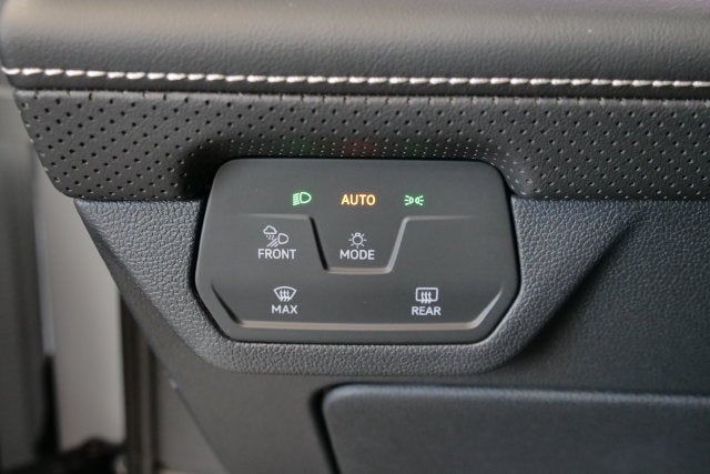 2026 Volkswagen Atlas Cross Sport SE w/Technology