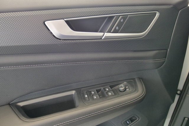 2026 Volkswagen Atlas Cross Sport SE w/Technology