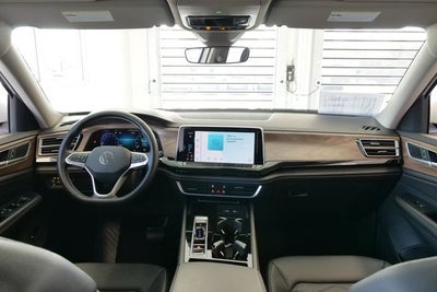 2025 Volkswagen Atlas 2.0T SE w/Technology