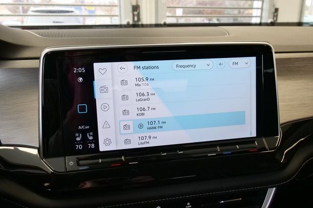 2026 Volkswagen Atlas Cross Sport 2.0T SE