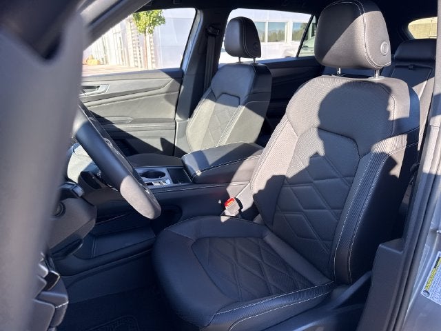 2024 Volkswagen Atlas Cross Sport 2.0T SE