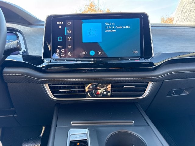 2024 Volkswagen Atlas Cross Sport 2.0T SE