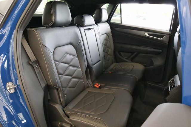 2025 Volkswagen Atlas Cross Sport 2.0T SE