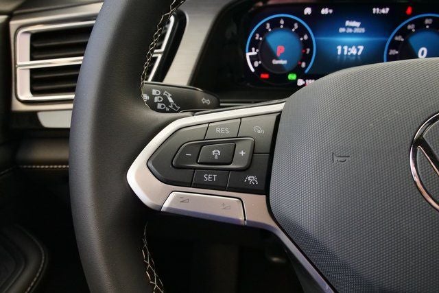 2025 Volkswagen Atlas Cross Sport 2.0T SE