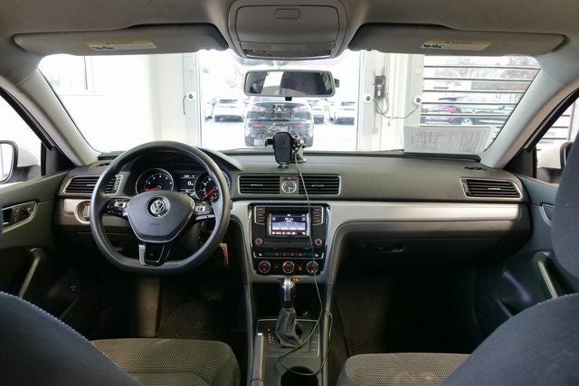 2016 Volkswagen Passat 1.8T S