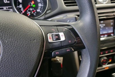 2016 Volkswagen Passat 1.8T S