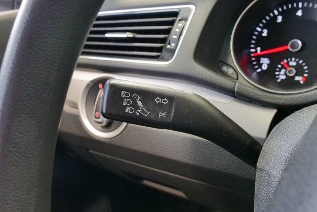 2016 Volkswagen Passat 1.8T S