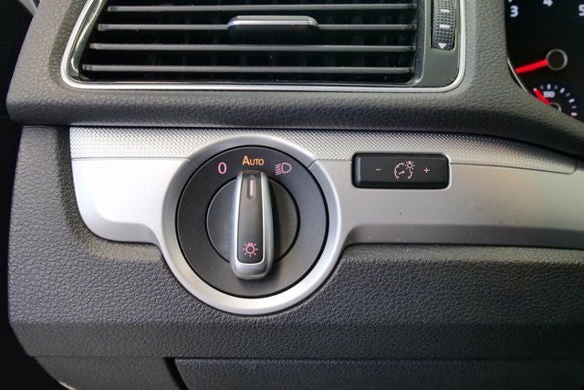 2016 Volkswagen Passat 1.8T S