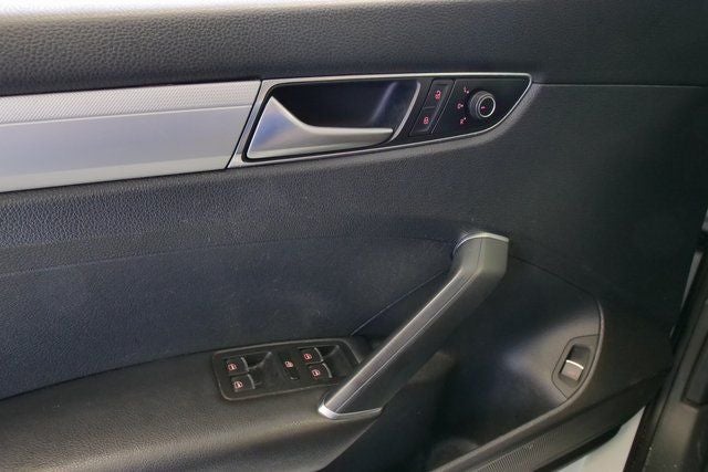 2016 Volkswagen Passat 1.8T S