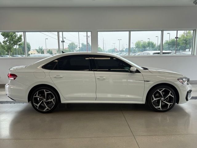 2020 Volkswagen Passat 2.0T R-Line