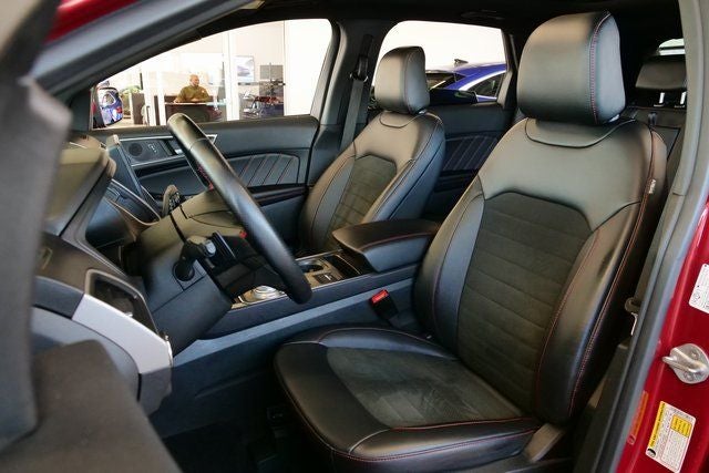 2022 Ford Edge ST Line