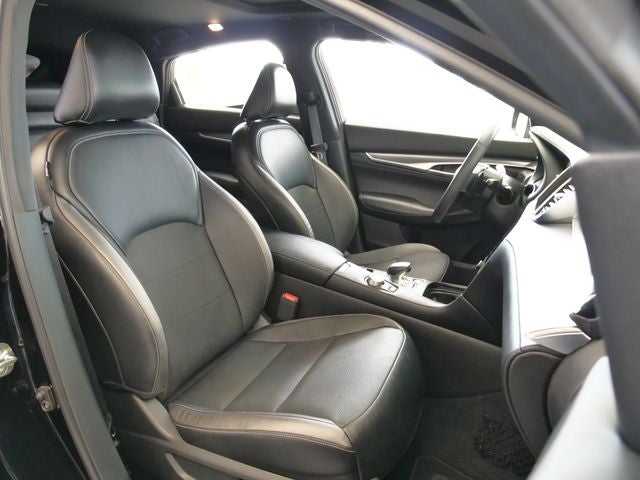 2023 INFINITI QX55 LUXE