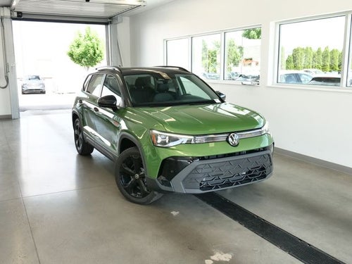 2026 Volkswagen Taos 1.5T SE Black