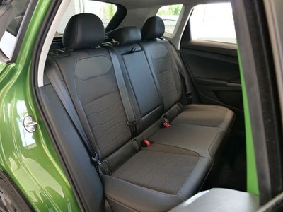 2026 Volkswagen Taos 1.5T SE Black