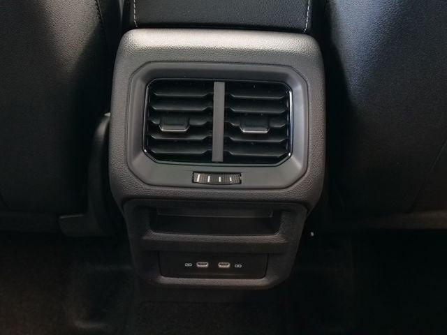 2026 Volkswagen Taos 1.5T SE Black