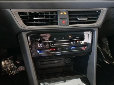 2026 Volkswagen Taos 1.5T SE Black