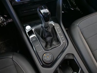 2026 Volkswagen Taos 1.5T SE Black