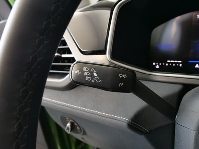 2026 Volkswagen Taos 1.5T SE Black
