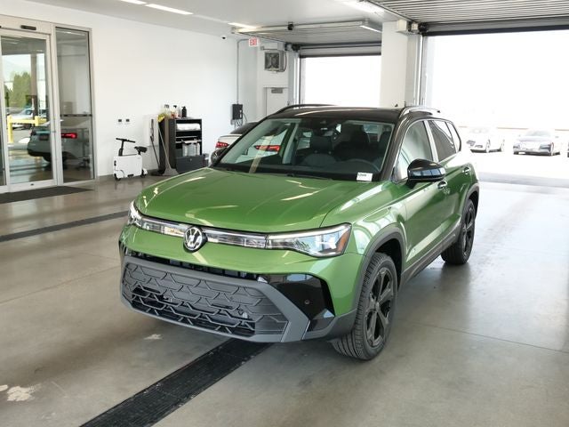 2026 Volkswagen Taos 1.5T SE Black