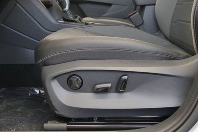 2026 Volkswagen Taos 1.5T SE Black