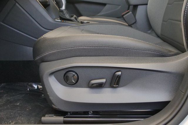 2026 Volkswagen Taos 1.5T SE Black