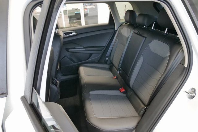 2026 Volkswagen Taos 1.5T SE Black