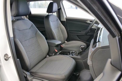 2026 Volkswagen Taos 1.5T SE Black